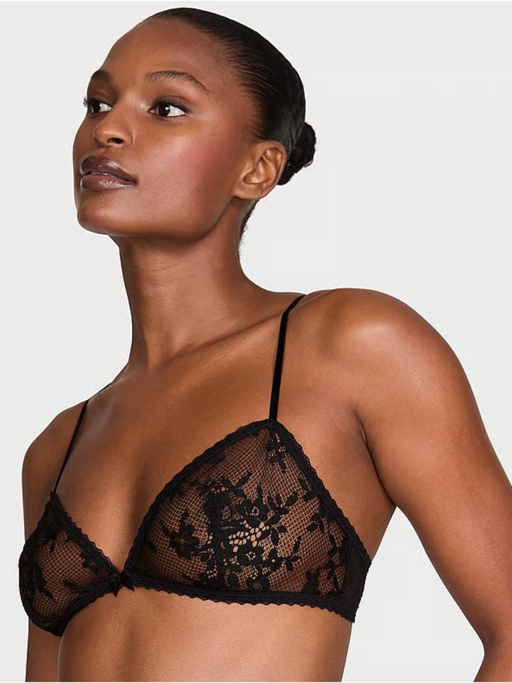 NWT Victoria’s Secret DREAM ANGELS black Lace Bralette M medium